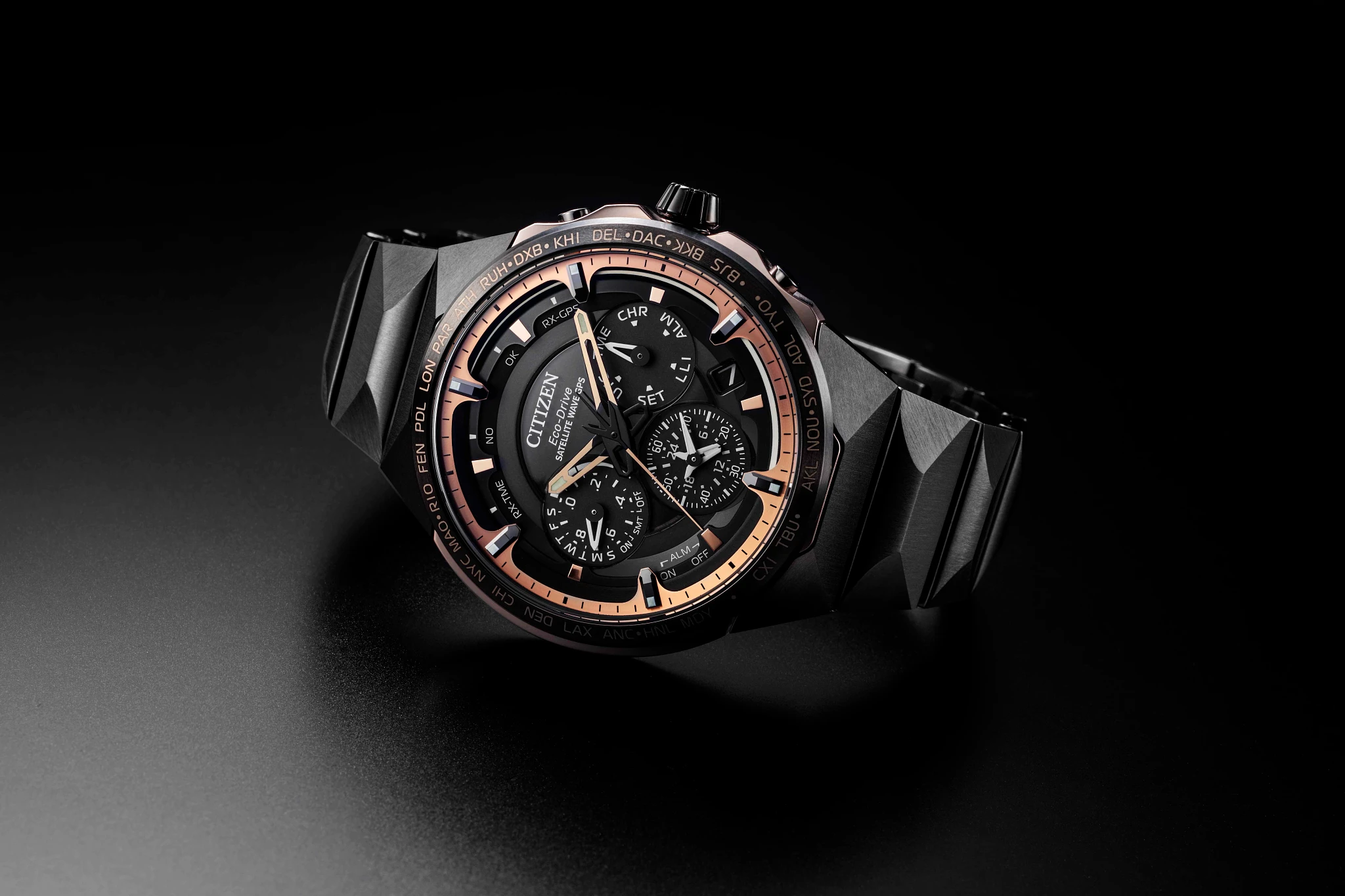 Satellite Wave GPS F950 Black Dial Super Titanium Bracelet CC4025